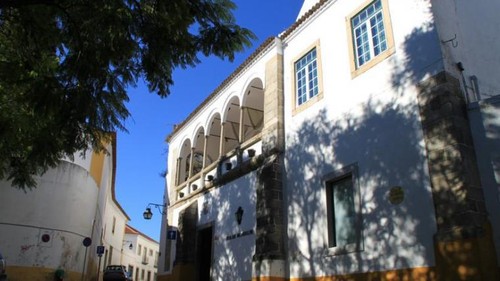 Casa de Monfalim