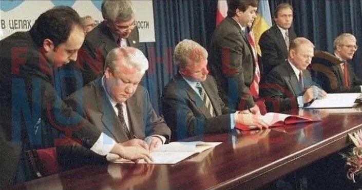 ..1994-memorando-de-budapeste-FN.jpg