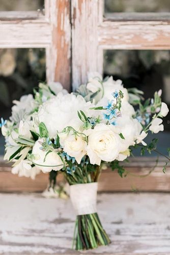 white-wedding-bouquets-inspiration-with-white-rose white-wedding-bouquets-inspiration-with-white-rose