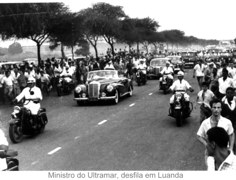 A- Ministro do Ultramar, desfila em Luanda.jpg