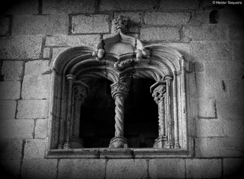 Janela - Sé Catedral da Guarda - HS.JPG