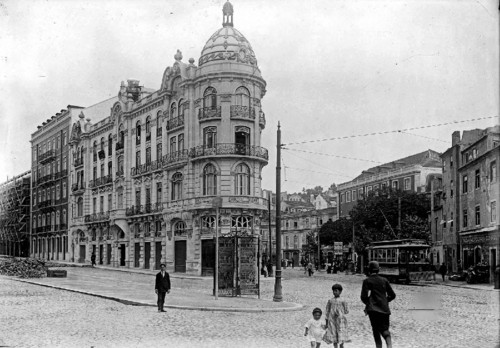 Lisboa. Confluência da Avenida.jpg