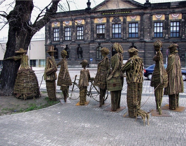 lonely-people-the-tree-hugger-project.jpg lonely-people-the-tree-hugger-project.jpg