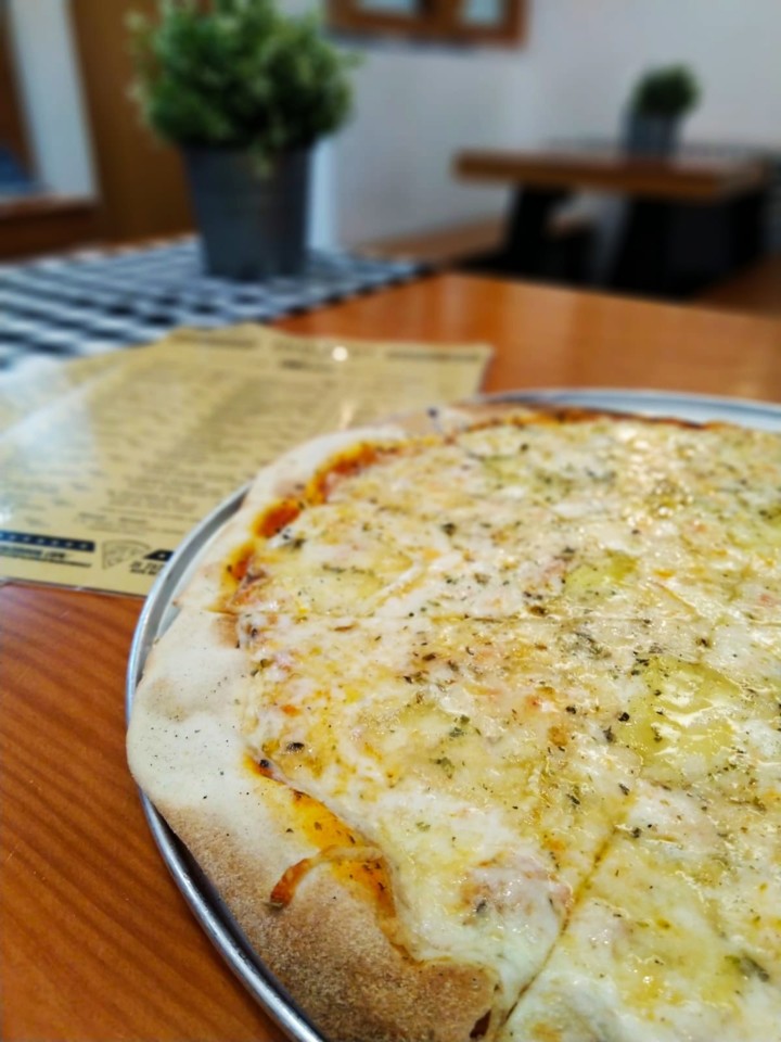 Don Vito Pizzeria Tradizionale - Quatro Formaggi