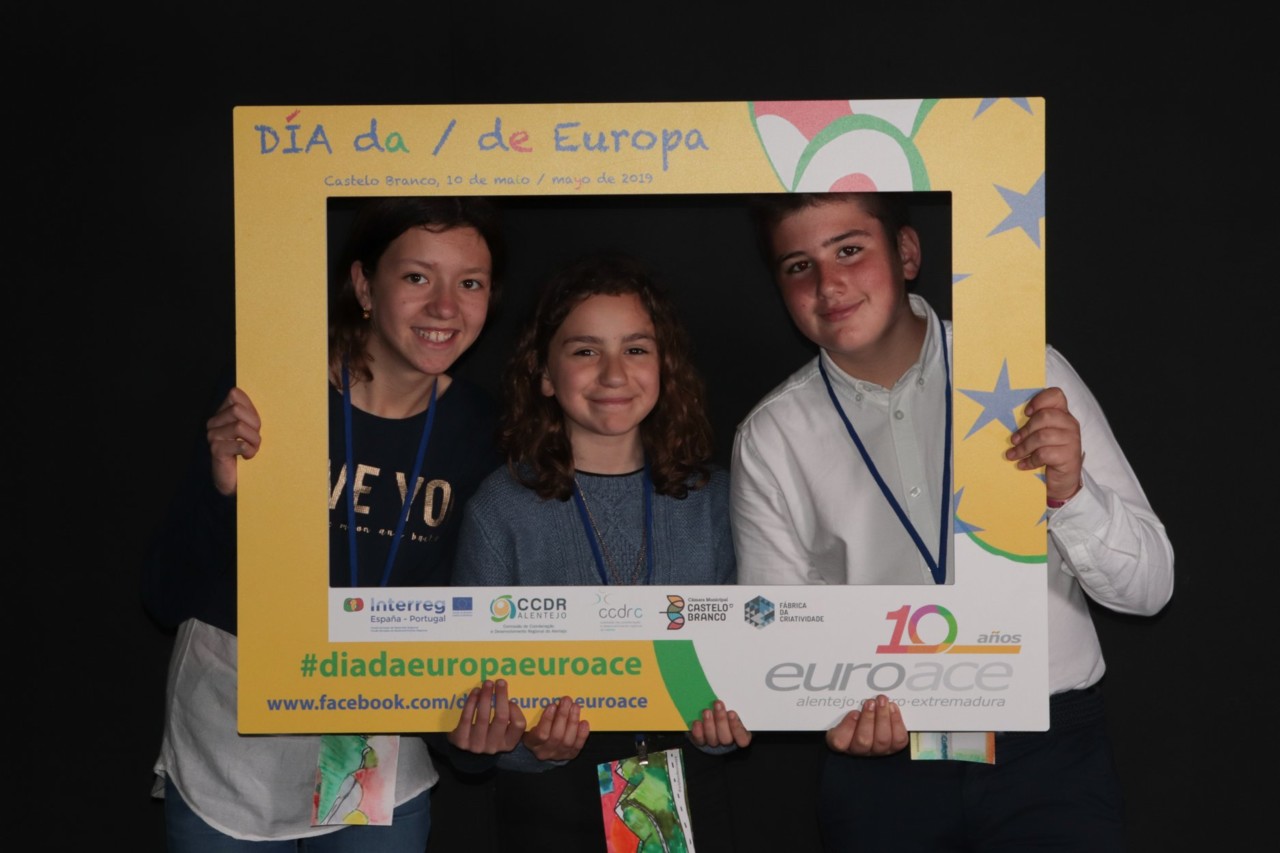 59805433_759514554443389_9107384138628857856_o[1].