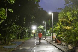 Amanhecer no Rio - Cariocas correm no entorno da L