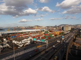 Vista da regi&atilde;o portu&aacute;ria, onde ser&aacute; constru&iacute;d