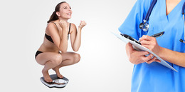 Mulher-balan&ccedil;a com m&eacute;dico